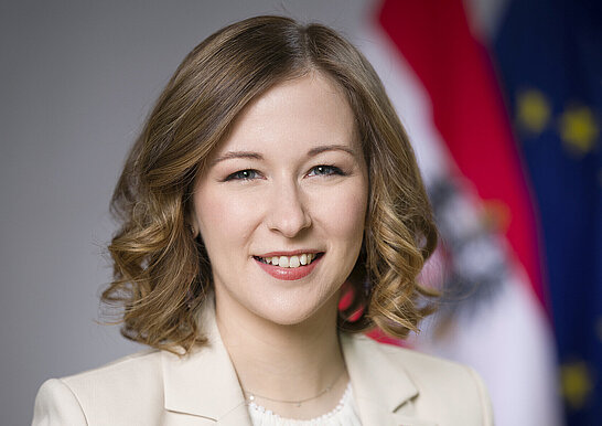 Claudia Plakolm